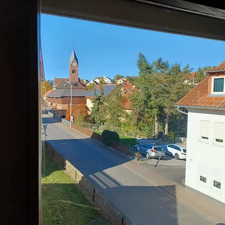 Frizzi Apartament *